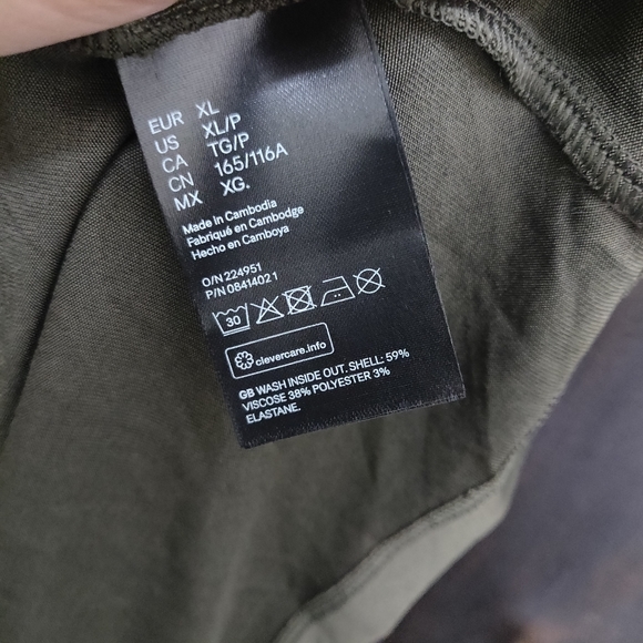 [NEW] H&M scoop neck tee - Picture 4 of 4